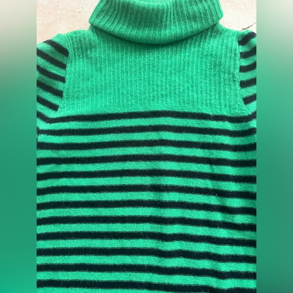 Y2K Juicy Couture Wool Cashmere Turtleneck Sweater Size Small - Picture 2 of 4